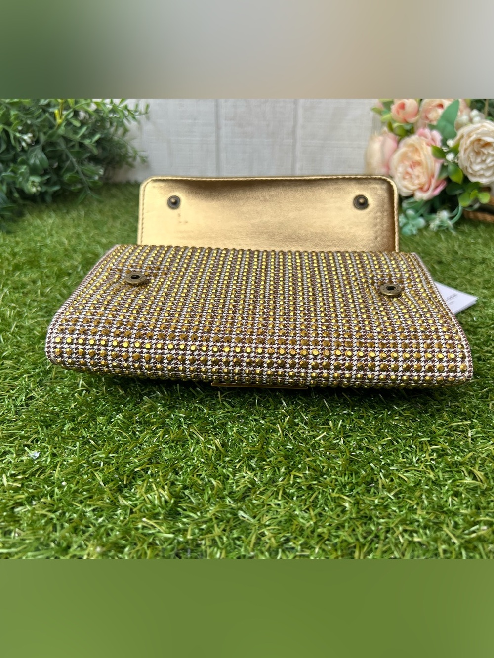 Kurt Geiger Kensington Beige Crystal Cross Body Bag  new/ dust bag - Picture 14 of 16